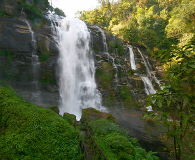 beautiful_waterfall__chiang_mai
