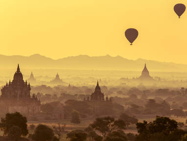 bagan-myanmar-hot-air-balloon_high