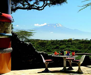 Terras met uitzicht op Kilimanjaro in Tanzania