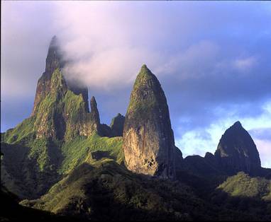 Ua_Pou_PHILIPPE_BACCHET_16616_1609x1080