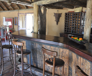 bar