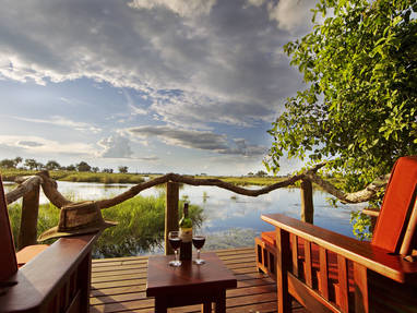 dek met uitzicht Kwando Lagoon