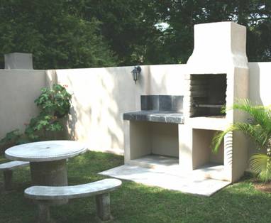 sunbird_room_courtyard1