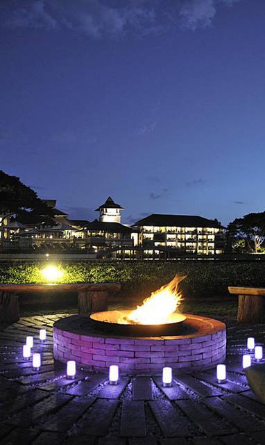 Kampvuur bij Le Meridien Chiang Rai in Thailand