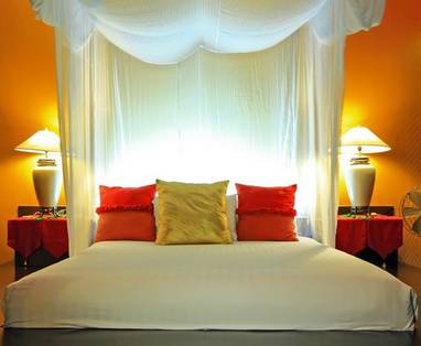 Kamer IuDia on the River in Ayuthaya, Thailand