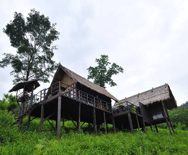 Isan Grand Deluxe kamer bij Phu Na Come Resort, Isaan regio, Thailand