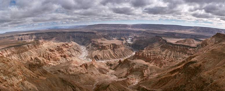 Panorama_Fish_River_Canyon_bearbeitet_IMG_12