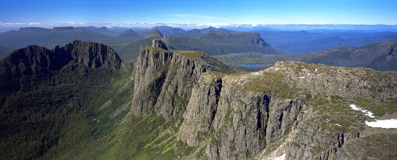 taswalking_cradle_mountain_3