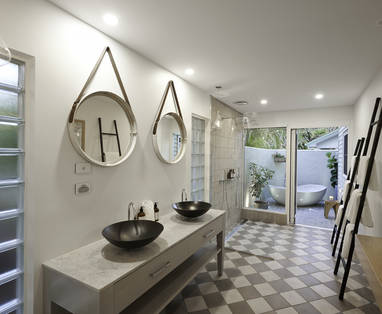 SouthSuite-Bathroom