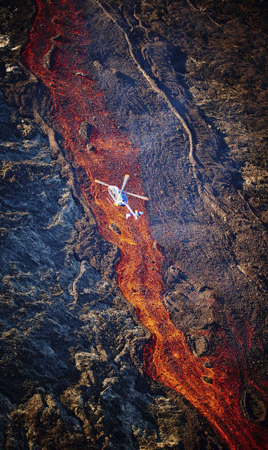 volcan154_eruption_volcan_05_2015_-_CREDIT_IRT_-_studio_lumiere_dts_05_2017