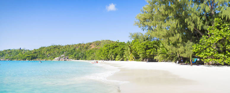 Cote D'Or beach Praslin (Villas d'Or)