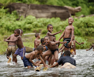 100146_Children_playing_on_Bilibili