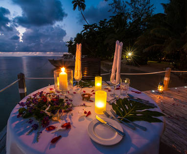 Matangi_Romantic_Dinner_Setting