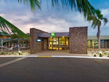 Ibis_Styles_Port_Hedland_Exterior_(1)
