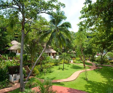 Terrein bij Le Vimarn Cottages op Koh Samet in Thailand