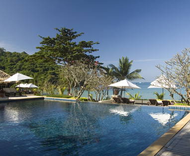 Zwembad bij Le Vimarn Cottages op Koh Samet in Thailand