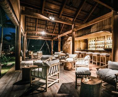 Bay Phsar zwembadbar bij Phum Baitang nabij Siem Reap