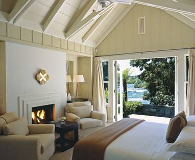 Riverside-Bedroom_Rotator.635461265158442924