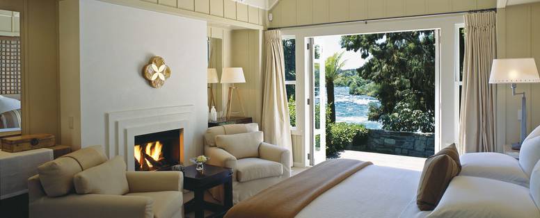 Riverside-Bedroom_Rotator.635461265158442924