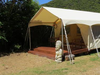 Luxury_tent_2