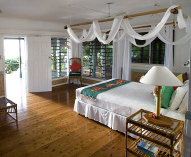 Beachfront_Bure_interior