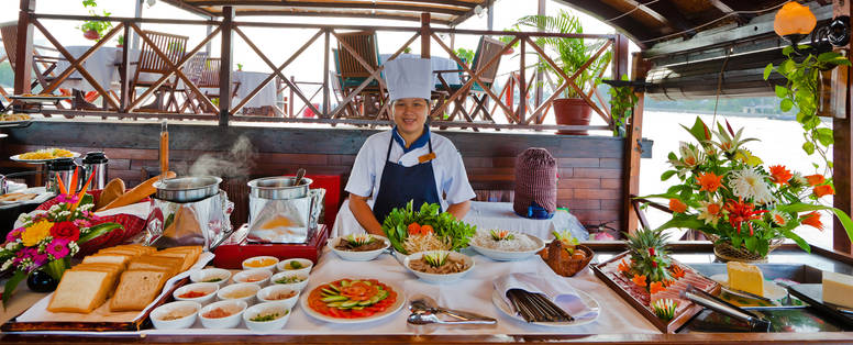 VCT_Lady_Hau_breakfast_cruise