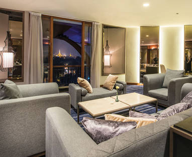 General__reception__lounge__waiting_area_-CHRY_Club-room