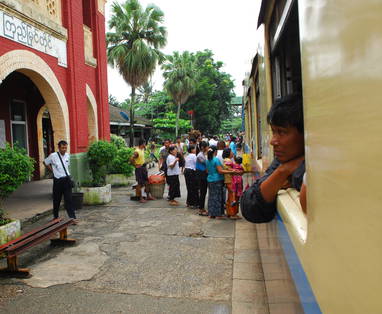 MB_49_Yangon_circular_train