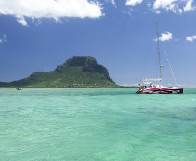 MTPA_147_View_on_Le_Morne_mountain