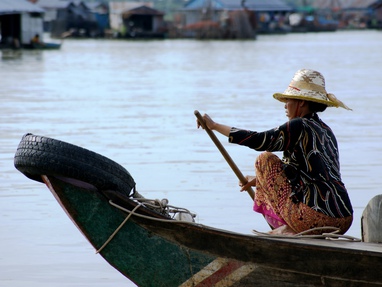 AA_boat_tonle_sap_lake