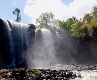 AA Boursra Falls, Mondul Kiri