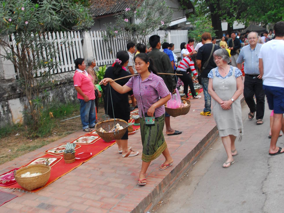 MB_030_Tak_Bak_Luang_Prabang