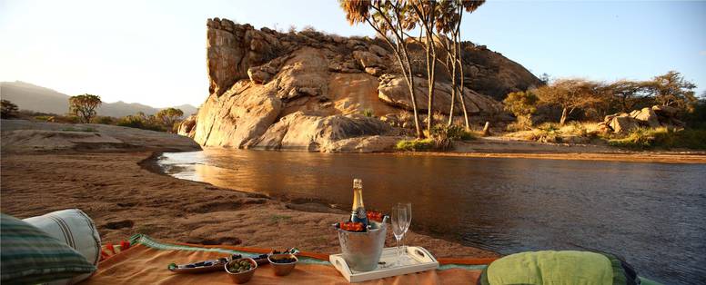 Shaba__Joy's_camp__lunch2