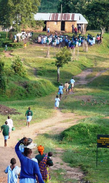 Wildplaces_Nkuringo_school