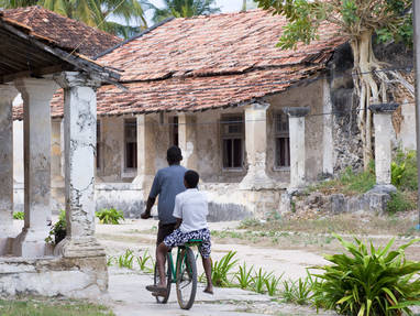 N_Ibo_-_Ibo_Island_town_scene_12