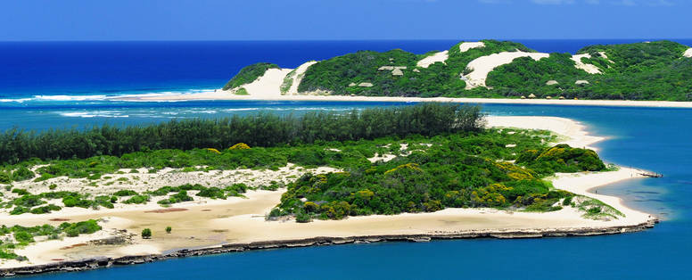 Z_Machangulo_-_view_over_Inhaca_of_Lodge