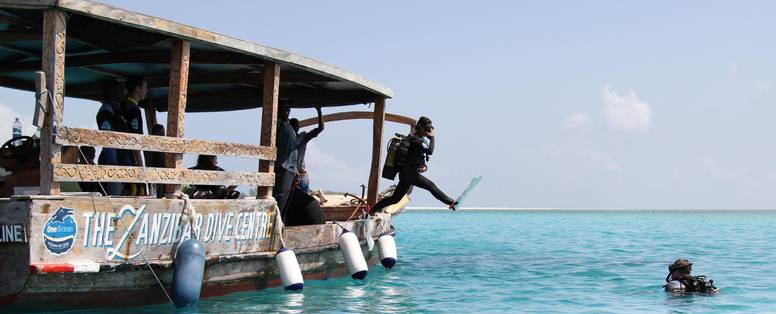 Matemwe-guests-diving-zanzibar