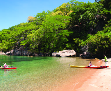 N_201104_CapeMaclear_011