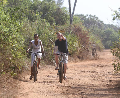 mountainbike bij Msambweni Beach House in Kenia