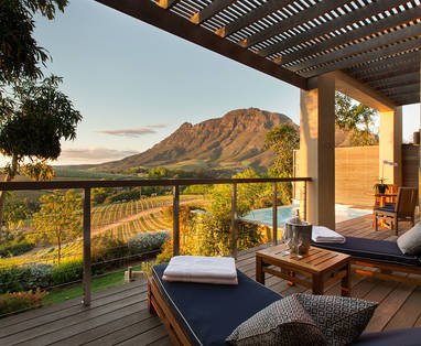 Delaire_Graff_private-terrace-with-endless-mountain-views