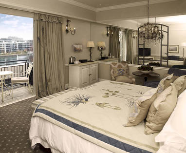 rooftop_luxury_room