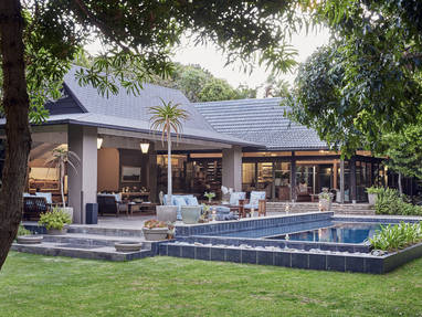 prana_pool_en_restaurant_area