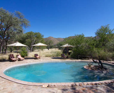 Huab-Lodge-Resdest-Namibia-Damaraland-Kunene-SwimmingPool1