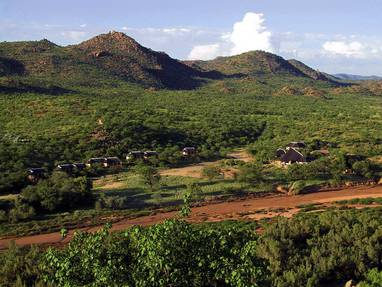 Huab-Lodge-Resdest-Namibia-Damaraland-_Embedded_in_Nature2