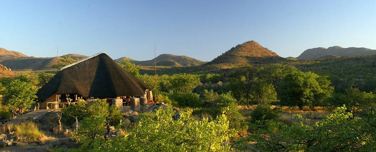 Huab-Lodge-Resdest-Namibia-Damaraland-_Lapa_embedded_in_Nature2