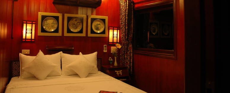 Dragon's_Pearl__Indochina_Junks_(11_cabins)_(1)