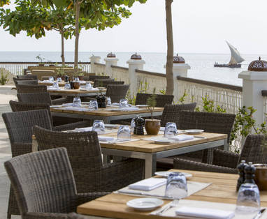 ZNZPH-Dining_Room_Terrace_(2)