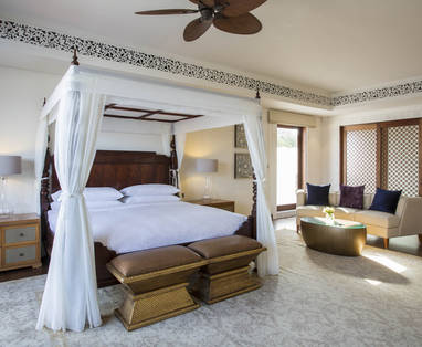 ZNZPH-Royal_Residence-Master_King-Bedroom