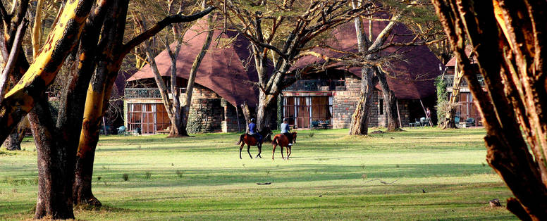 paardrijsafari bij lake naivasha sopa resort in kenia