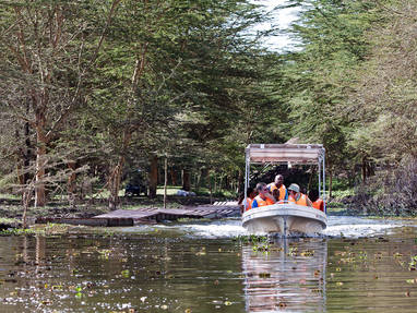 bootsafari bij lake naivasha sopa resort in kenia